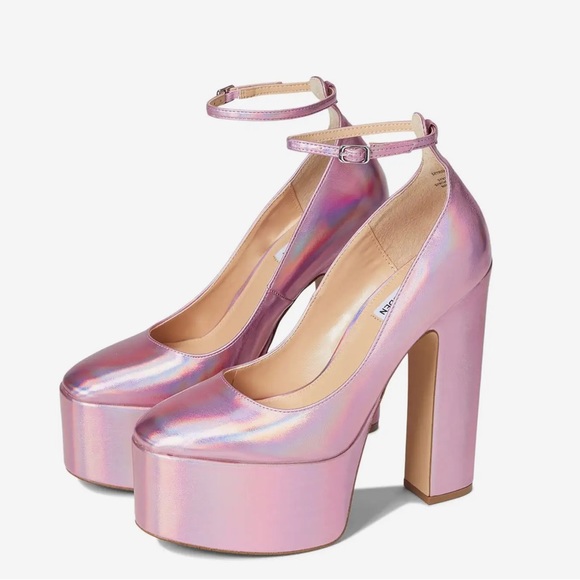 Steve Madden Skyrise Platform Dress Shoe. - Picture 2 of 15